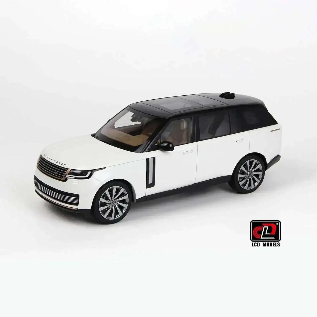 LCD 2022 Land Rover Range Rover SV Serenity White w/ Black Roof 1:18 Cartsfy Inc.
