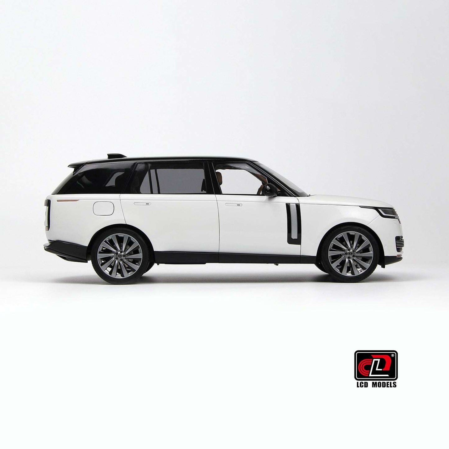 LCD 2022 Land Rover Range Rover SV Serenity White w/ Black Roof 1:18 STM Diecast Default Title Default Title-