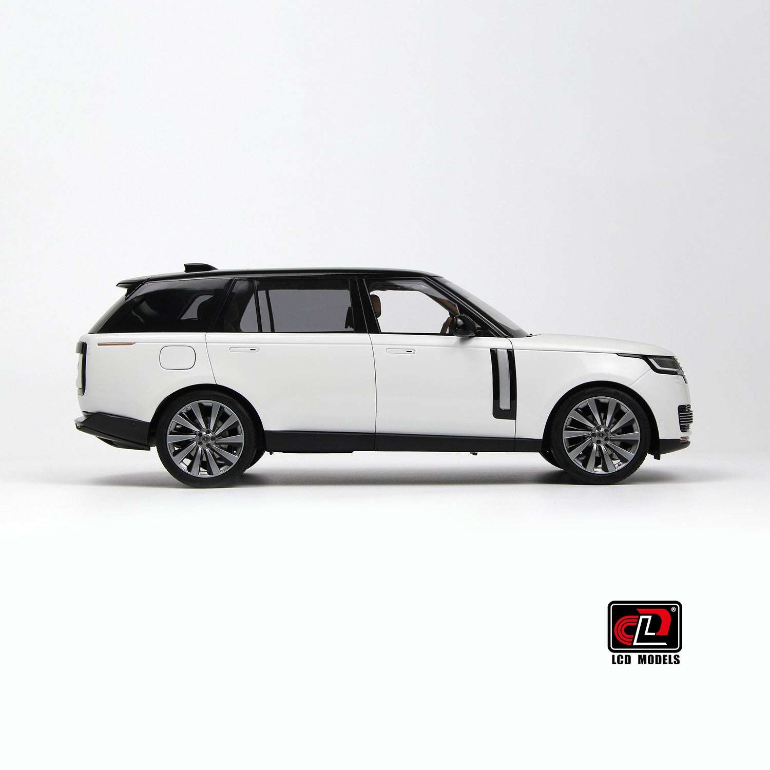 LCD 2022 Land Rover Range Rover SV Serenity White w/ Black Roof 1:18 STM Diecast Default Title Default Title-