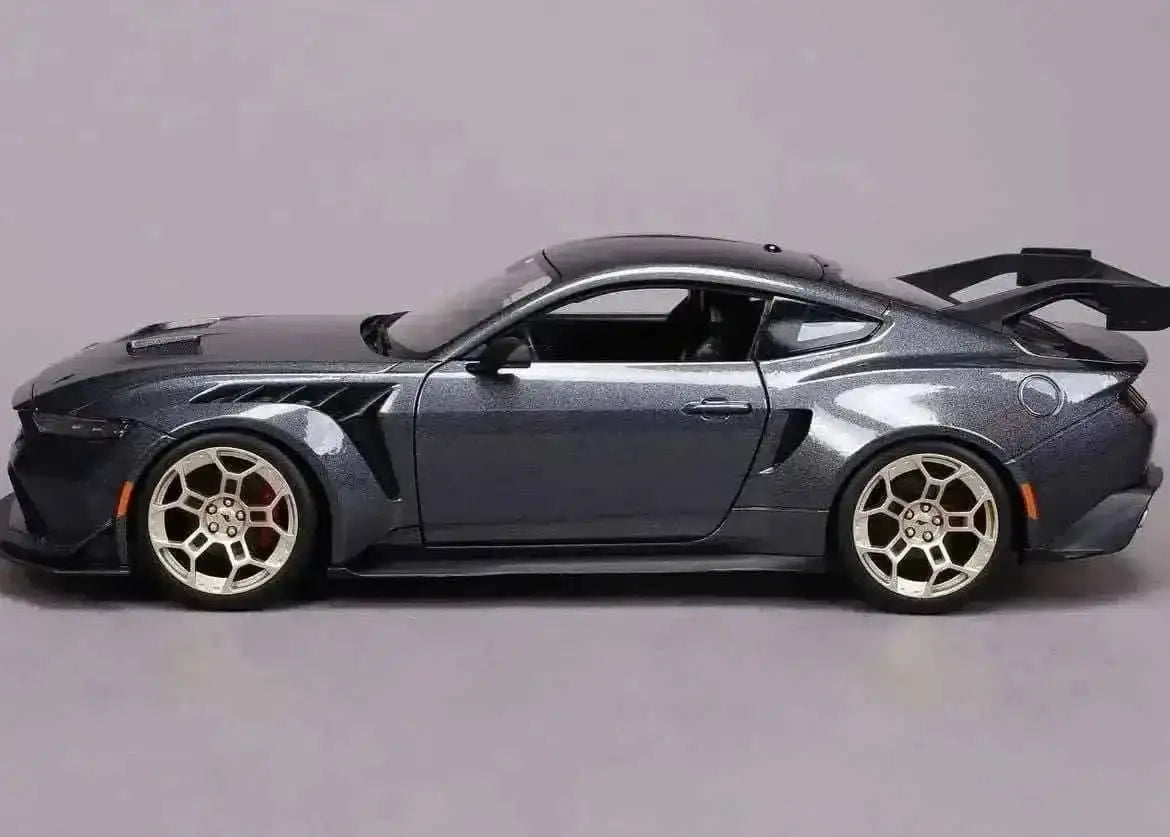 Maisto 2024 Ford USA Mustang GTD 5.2L V8 Coupe Grey 1:18 Cartsfy Inc.