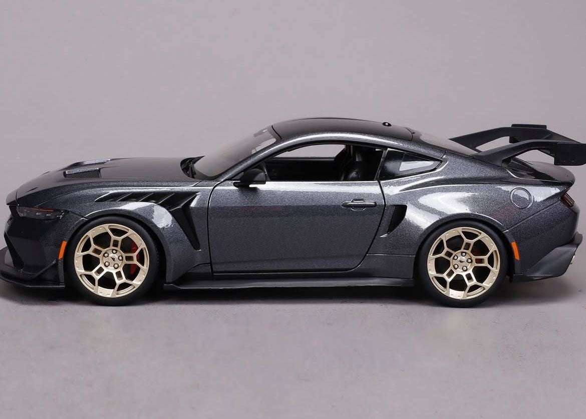 Maisto 2024 Ford USA Mustang GTD 5.2L V8 Coupe Grey 1:18 Cartsfy Inc.