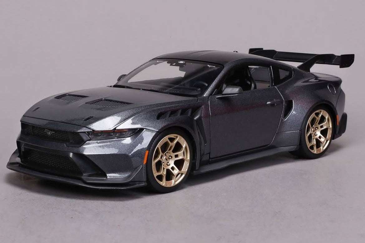 Maisto 2024 Ford USA Mustang GTD 5.2L V8 Coupe Grey 1:18 Cartsfy Inc.