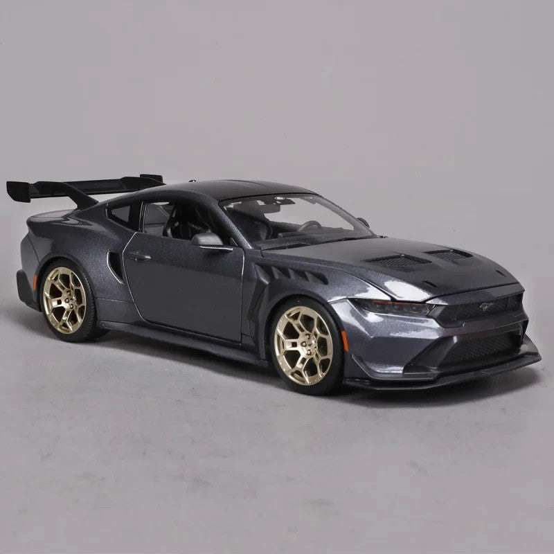 Maisto 2024 Ford USA Mustang GTD 5.2L V8 Coupe Grey 1:18 Cartsfy Inc.