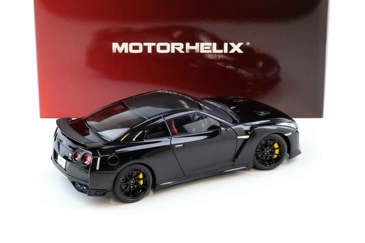 Motorhelix 2022 Nissan Skyline GT-R R35 Nismo Track Edition T-Spec Meteor Flake Black Pearl 1:18 Cartsfy Inc.