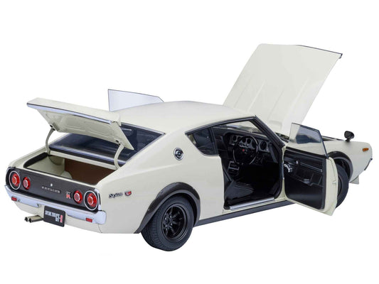 Nissan Skyline 2000GT-R (KPGC110) Tuned Version RHD (Right Hand Drive) White 1/18 Model Car by Autoart Cartsfy Inc.