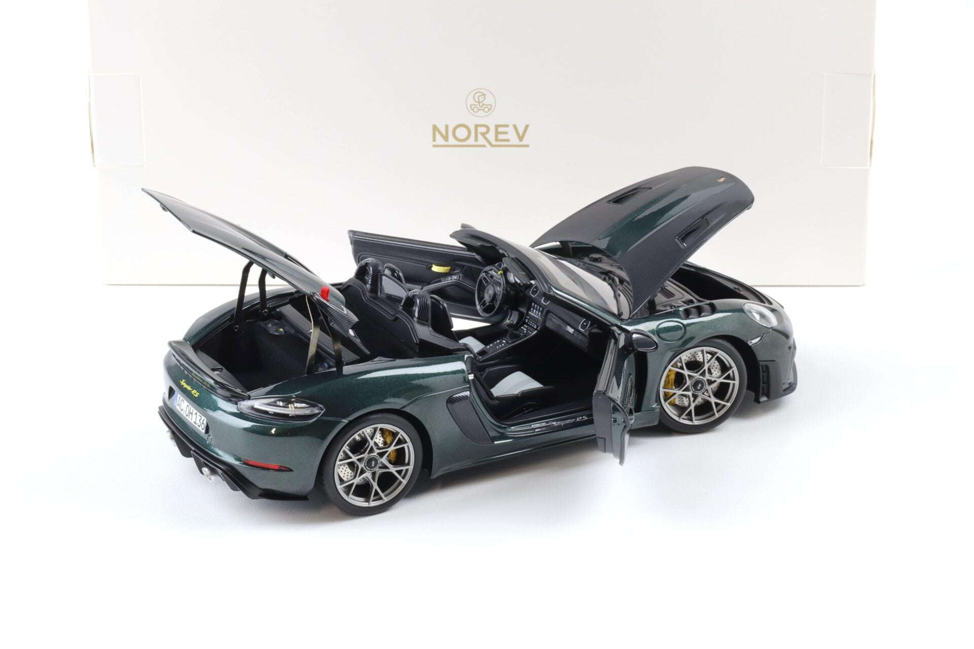 Norev 2023 Porsche 718 Spyder RS w/ Weissach Package Forest Green 1:18 STM Diecast Default Title Default Title-