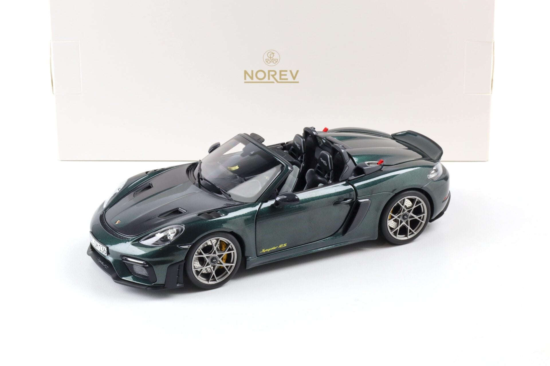 Norev 2023 Porsche 718 Spyder RS w/ Weissach Package Forest Green 1:18 STM Diecast Default Title Default Title-