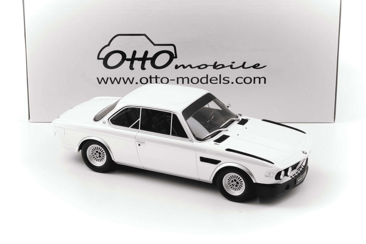 Otto 1972 BMW 3.0 (E9) CSL Chamonix White 1:18 STM Diecast Default Title Default Title-