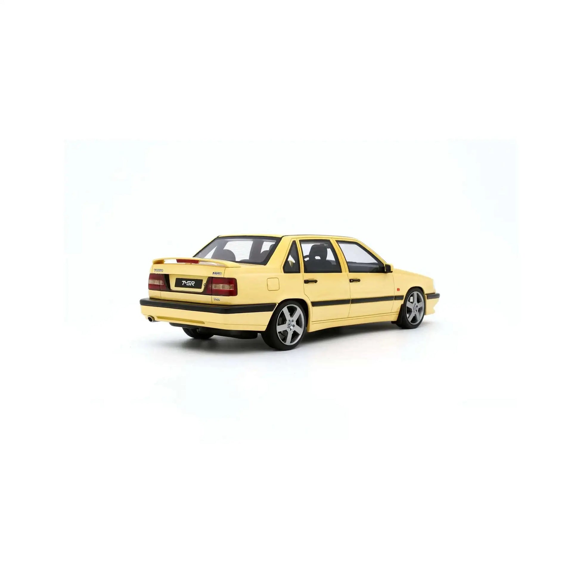 Cream yellow 1:18 Volvo 850 T5R station wagon model, rear-left three-quarter view