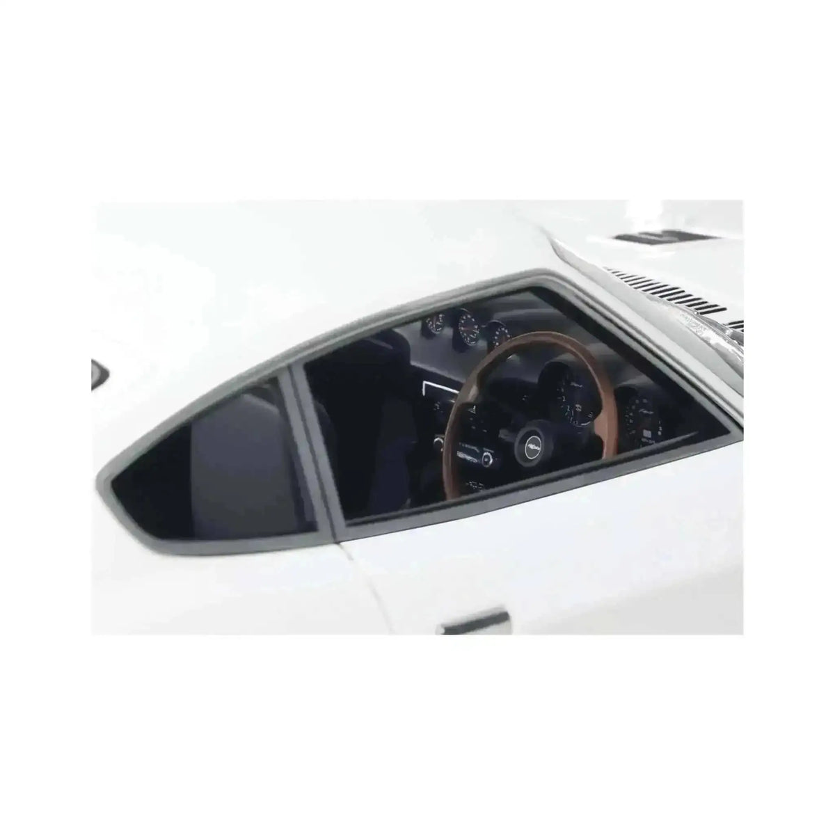 Otto 2015 Nissan Fairlady 240 Z Pandem White 1:18 Cartsfy Inc.