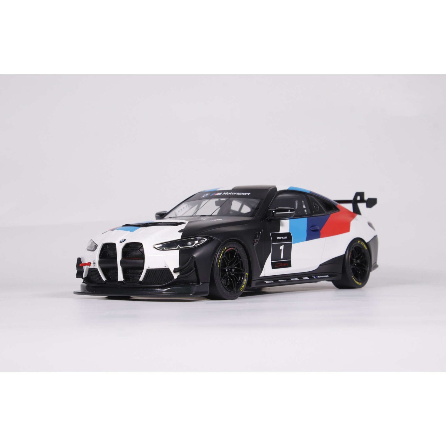Otto 2022 BMW M4 GT4 No 1 Presentation Season 2022 1:18 Cartsfy Inc.