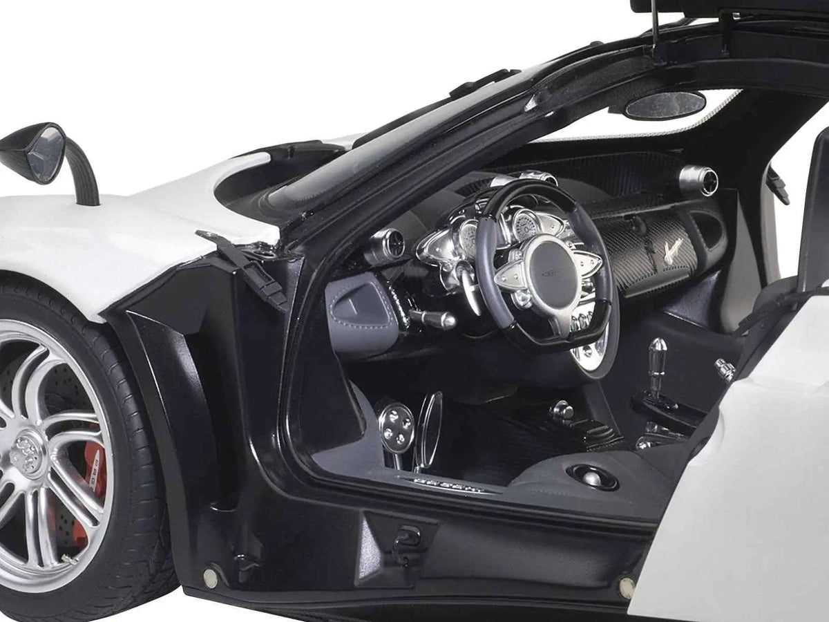 Pagani Huayra White 1/12 Model Car by Autoart Cartsfy Inc.