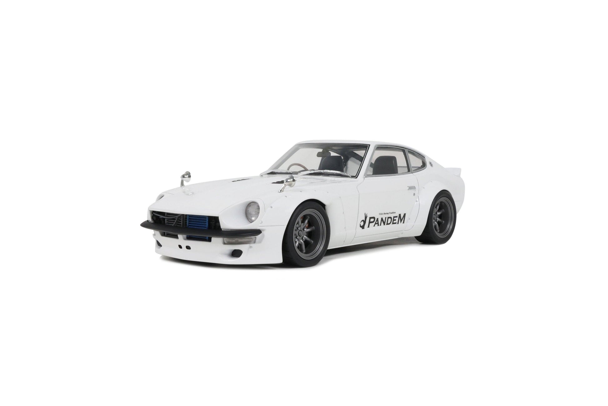 Otto 2015 Nissan Fairlady 240 Z Pandem White 1:18