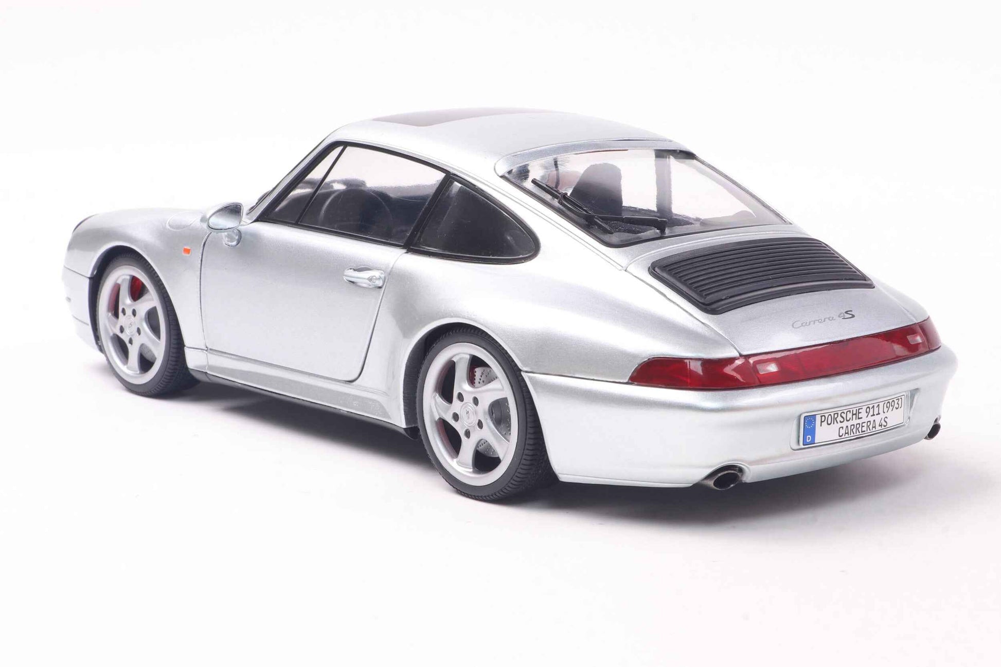Solido 1996 Porsche 911 (993) Carrera 4S Coupe Polar Silver 1:18