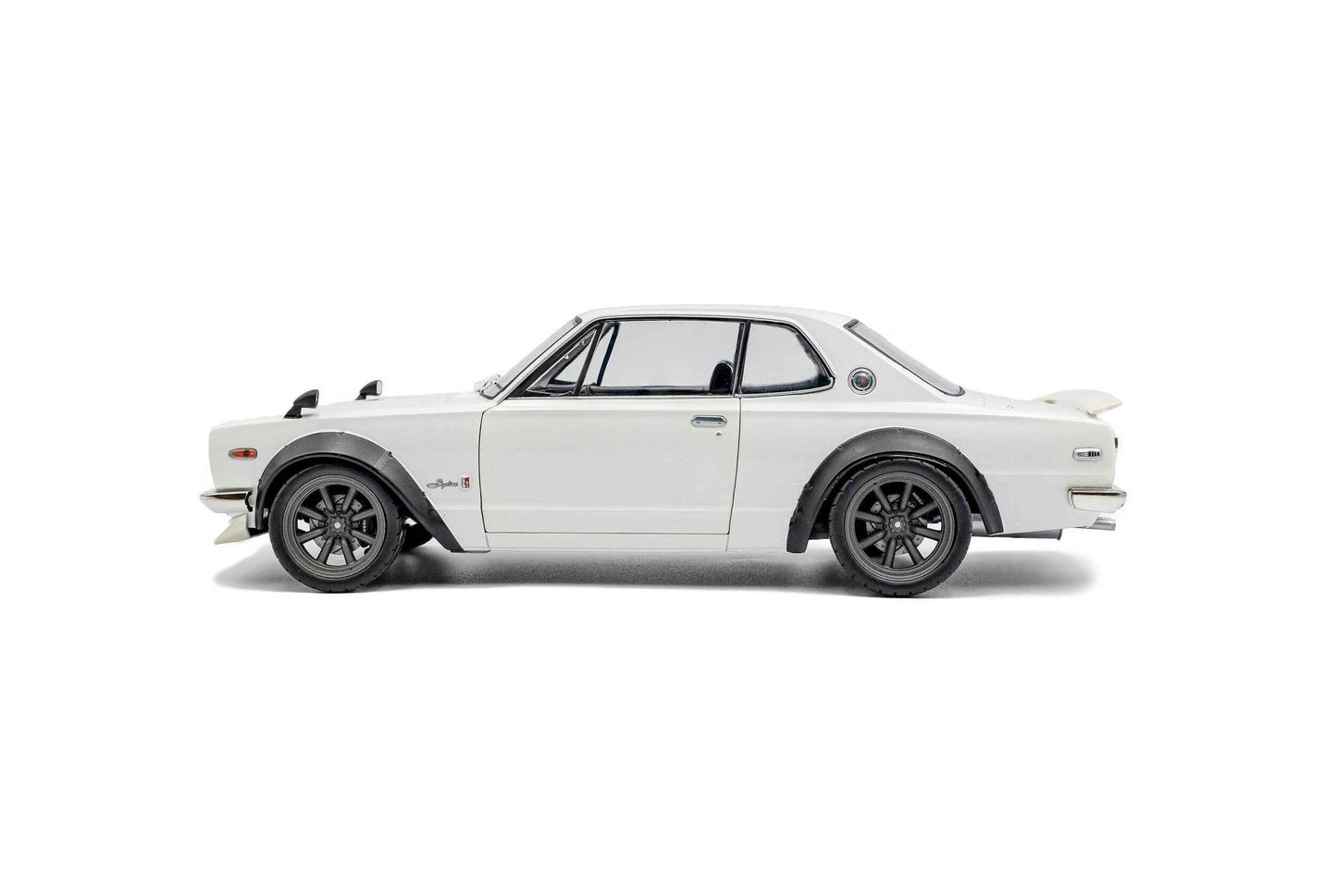 Solido 1970 Nissan Skyline (C10) Hakosuka White 1:18