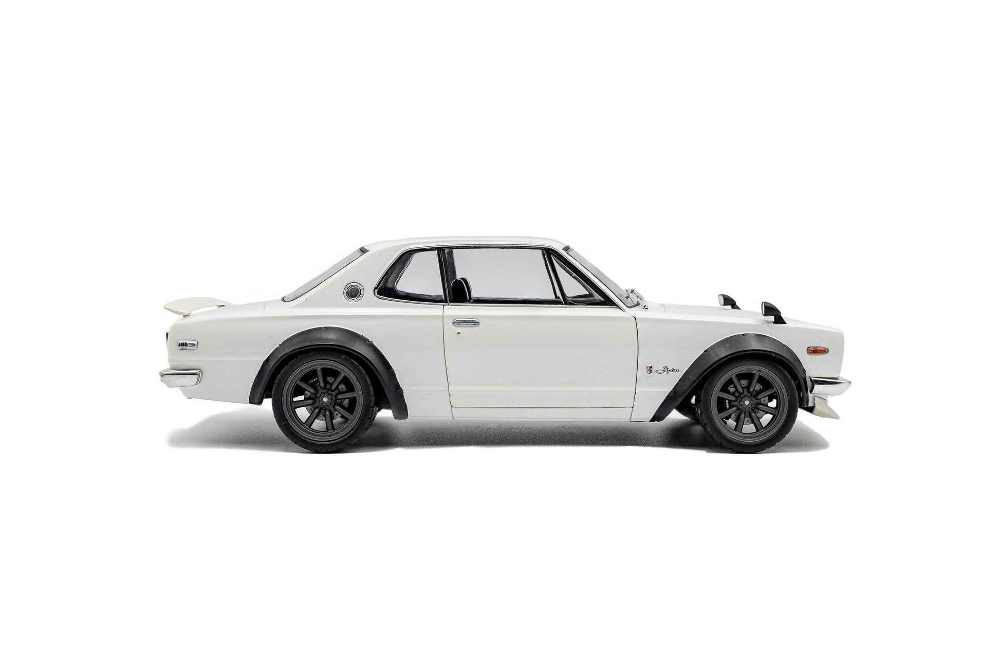 Solido 1970 Nissan Skyline (C10) Hakosuka White 1:18