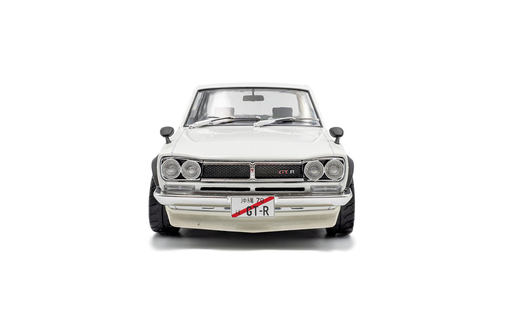 Solido 1970 Nissan Skyline (C10) Hakosuka White 1:18