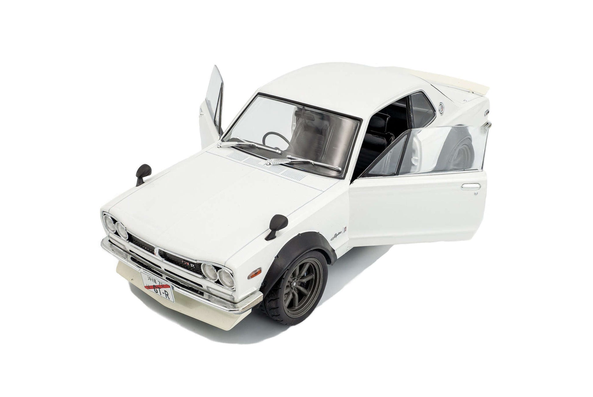 Solido 1970 Nissan Skyline (C10) Hakosuka White 1:18 STM Diecast Default Title Default Title-