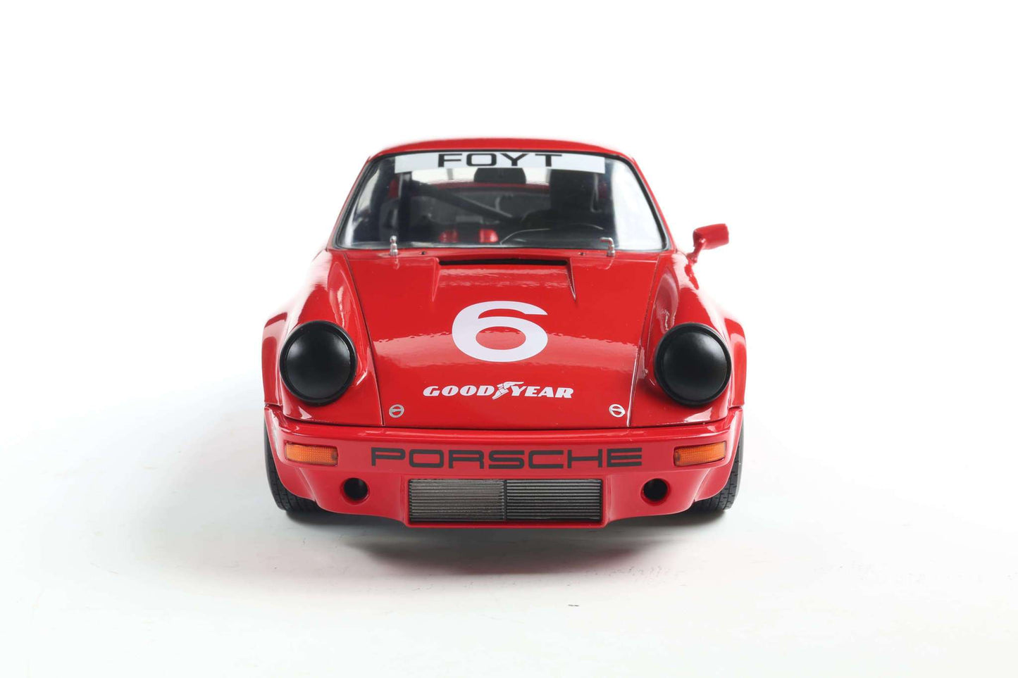Solido 1974 Porsche 911 RS 3.0L #6 IROC Daytona Red Foyt 1:18 Cartsfy Inc.