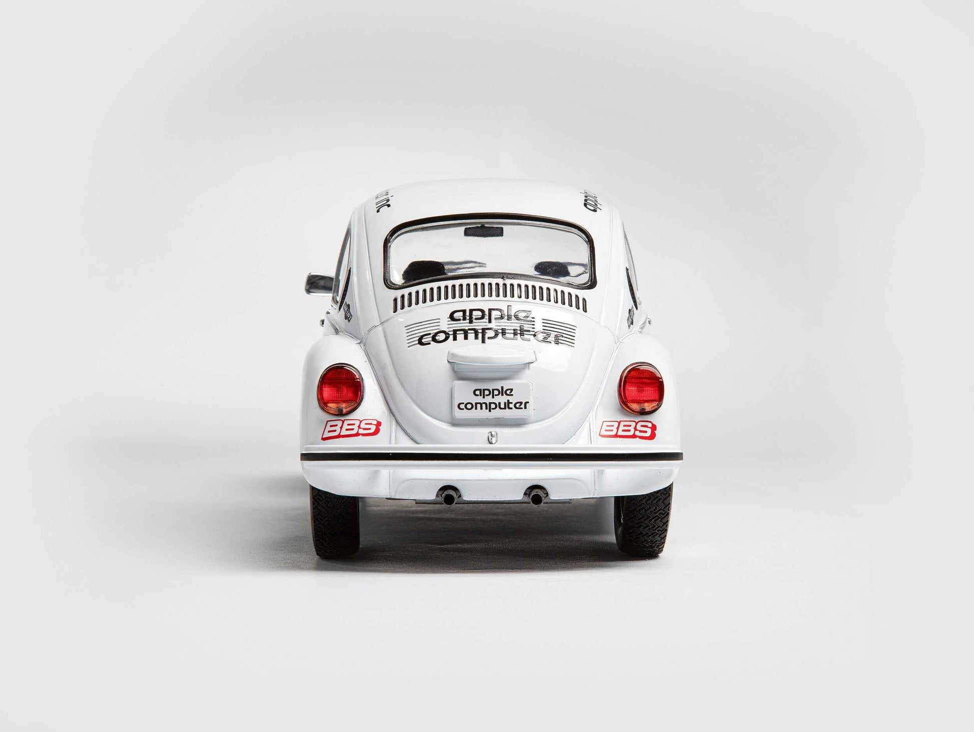 Solido 1975 Volkswagen Beetle 1303 K3 Tribute #9 White 1:18 Cartsfy Inc.