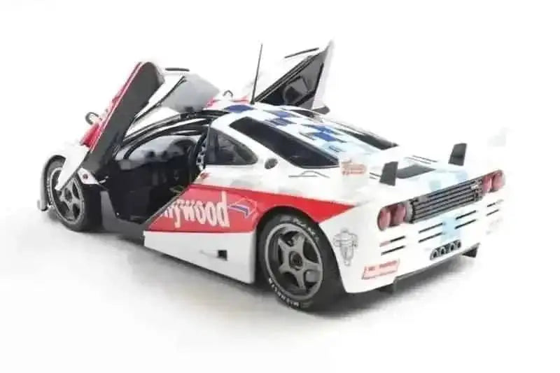 Solido 1996 Mclaren F1 GTR 6.1L V12 Short Tail Team Hollywood #01 Winner De Brasilia White 1:18 Cartsfy Inc.