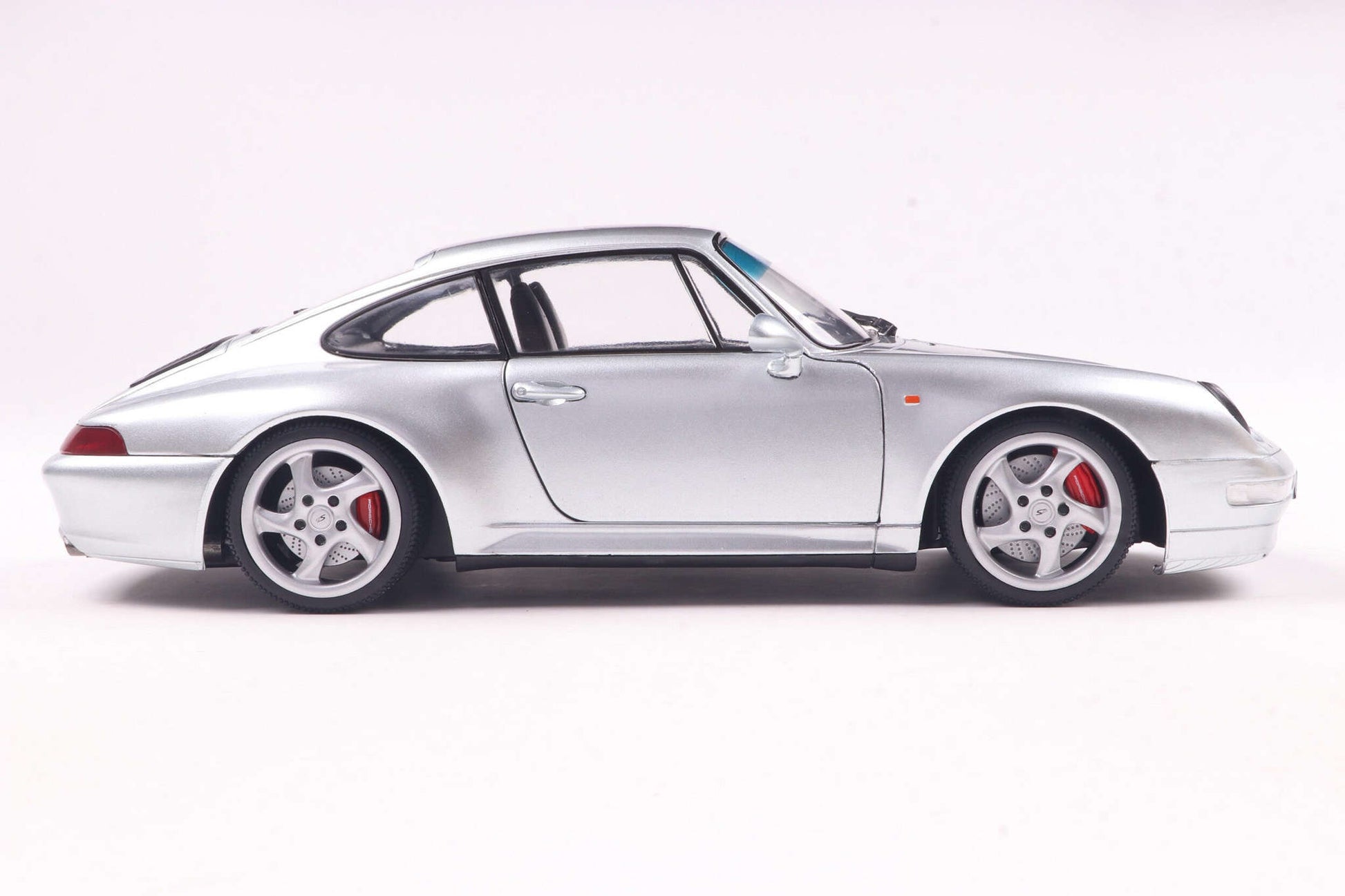Solido 1996 Porsche 911 (993) Carrera 4S Coupe Polar Silver 1:18 STM Diecast Default Title Default Title-