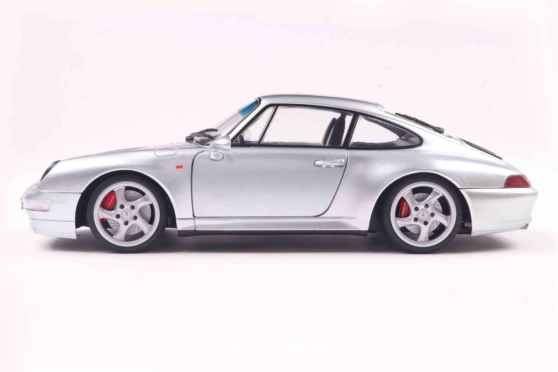 Solido 1996 Porsche 911 (993) Carrera 4S Coupe Polar Silver 1:18 Cartsfy Inc.