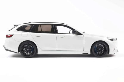 Solido 2024 BMW M5 (G99) Touring M Wagon Alpine White 1:18 Cartsfy Inc.