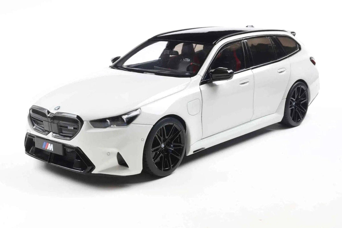 Solido 2024 BMW M5 (G99) Touring M Wagon Alpine White 1:18 STM Diecast Default Title Default Title-