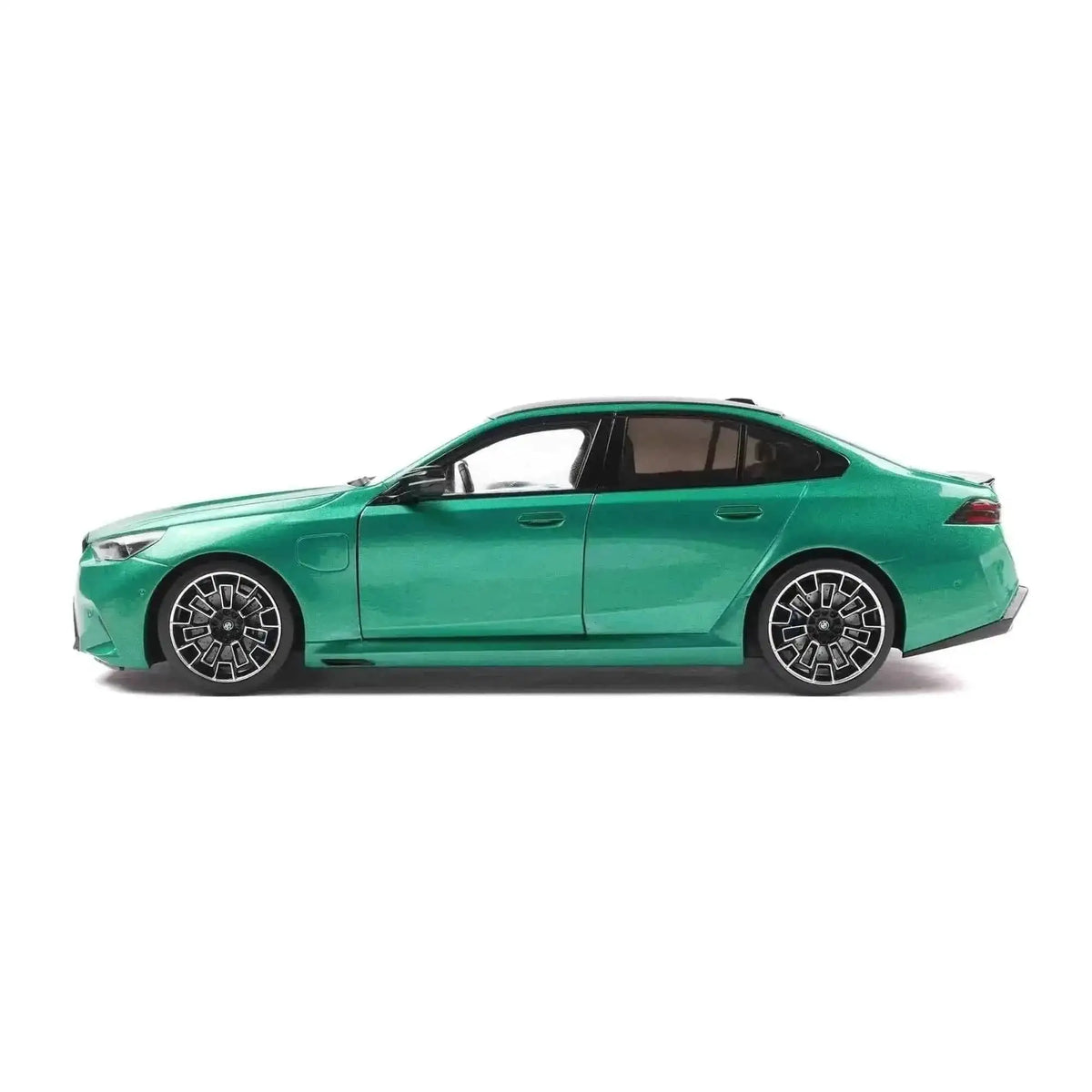 Solido 2025 BMW M5 (G90) Isle of Man Green Metallic 1:18 Cartsfy Inc.