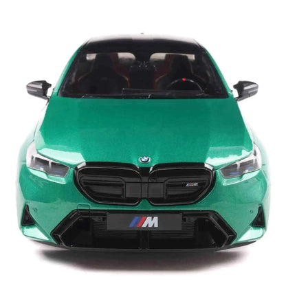 Solido 2025 BMW M5 (G90) Isle of Man Green Metallic 1:18 Cartsfy Inc.