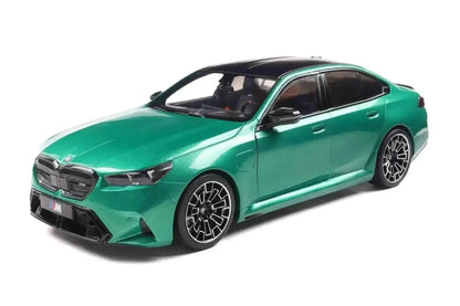 Solido 2025 BMW M5 (G90) Isle of Man Green Metallic 1:18 Cartsfy Inc.