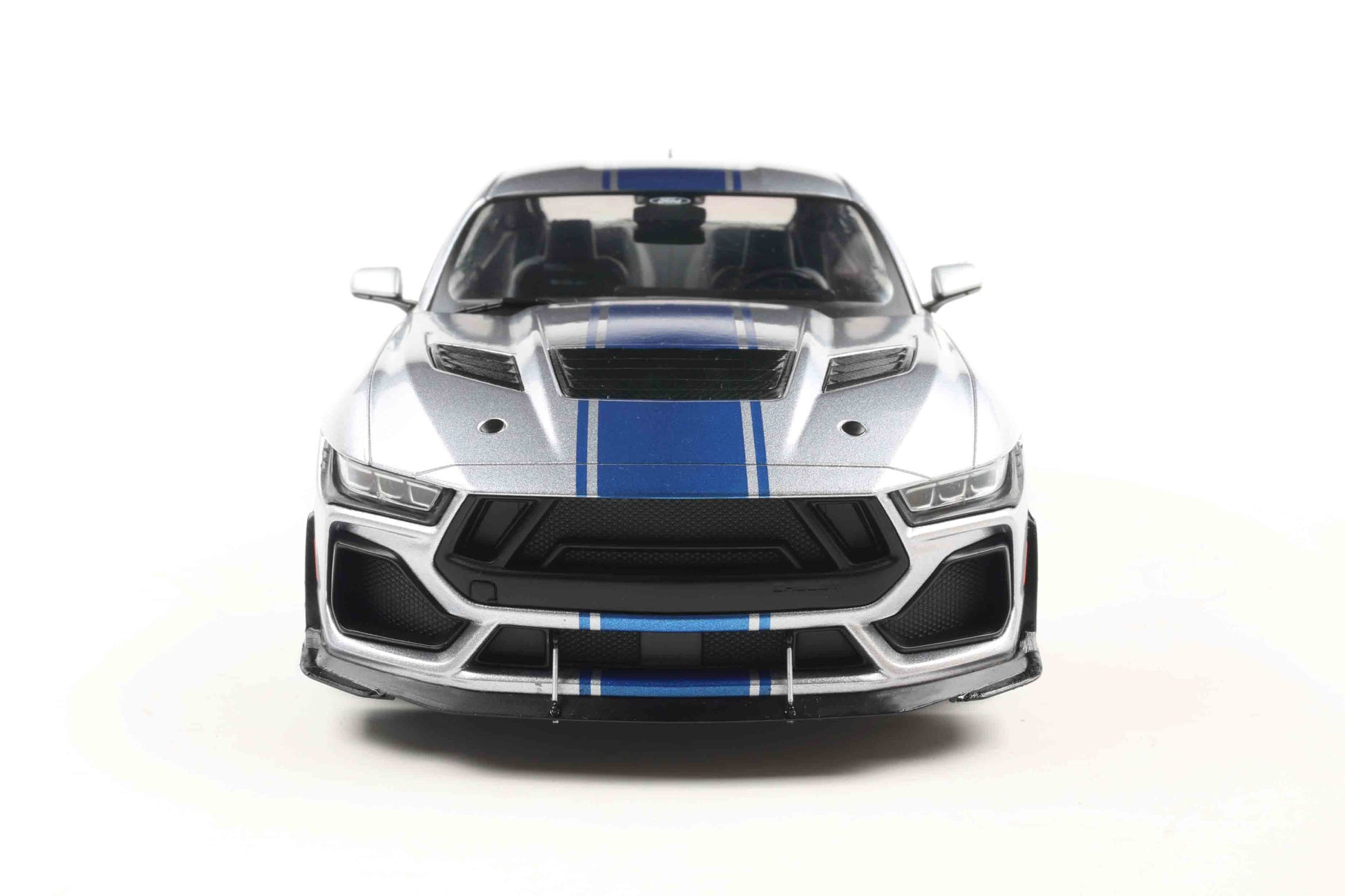 Solido 2025 Ford Shelby Mustang Super Snake Grey with Blue Stripes 1:18 Cartsfy Inc.
