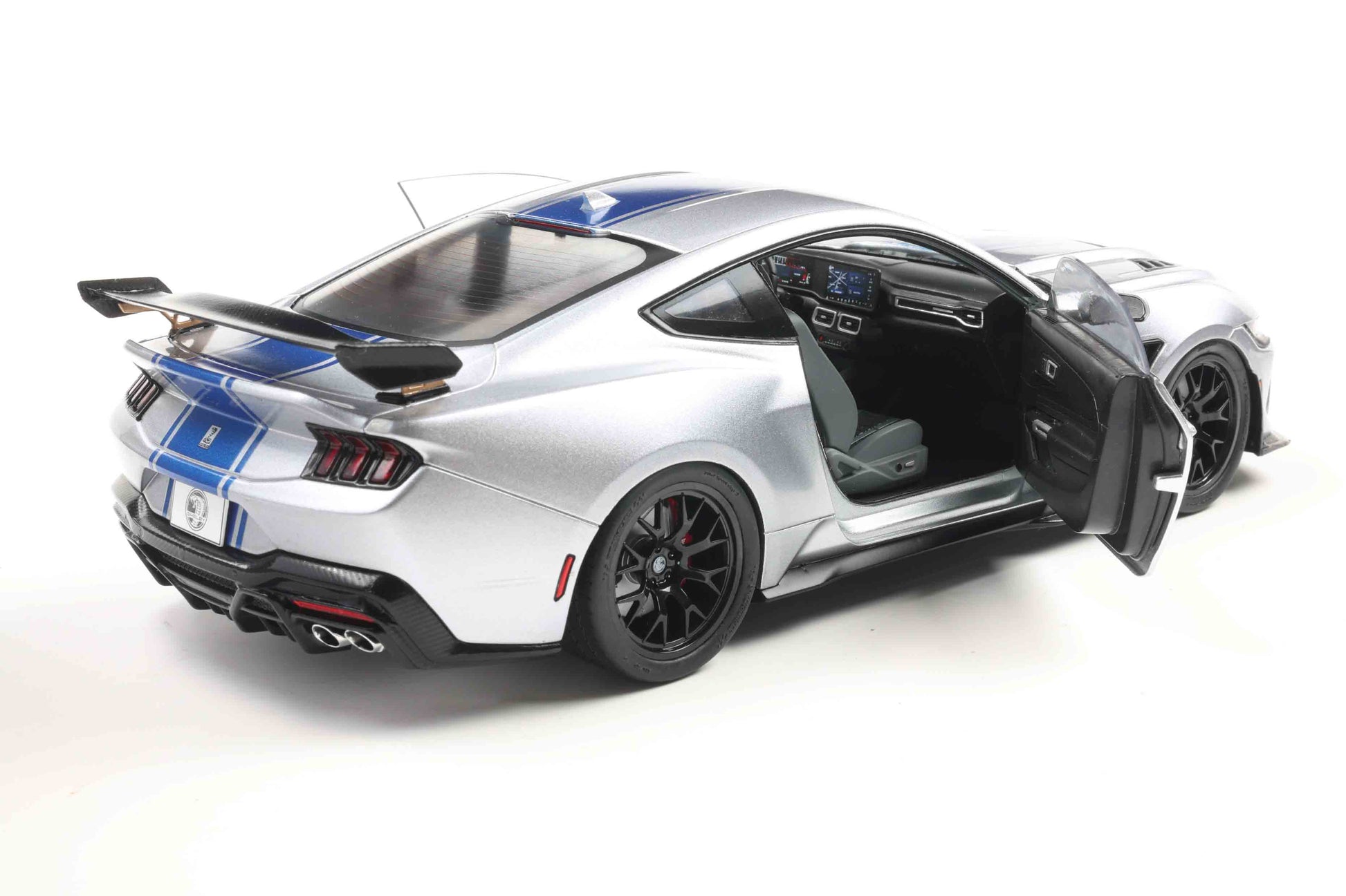 Solido 2025 Ford Shelby Mustang Super Snake Grey with Blue Stripes 1:18 Cartsfy Inc.