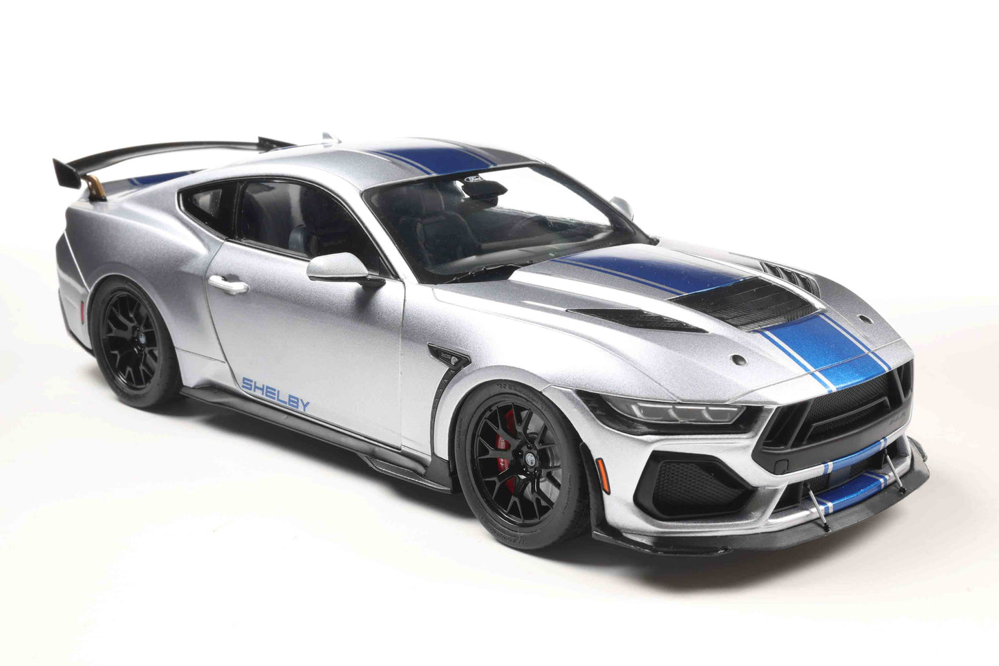 Solido 2025 Ford Shelby Mustang Super Snake Grey with Blue Stripes 1:18 Cartsfy Inc.