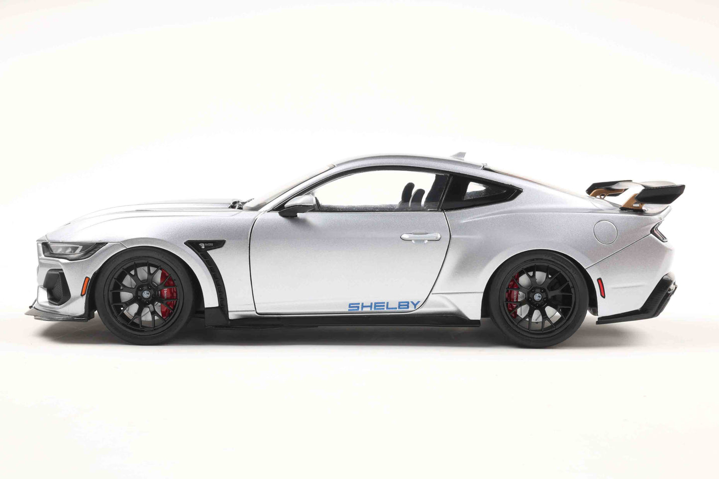 Solido 2025 Ford Shelby Mustang Super Snake Grey with Blue Stripes 1:18 Cartsfy Inc.