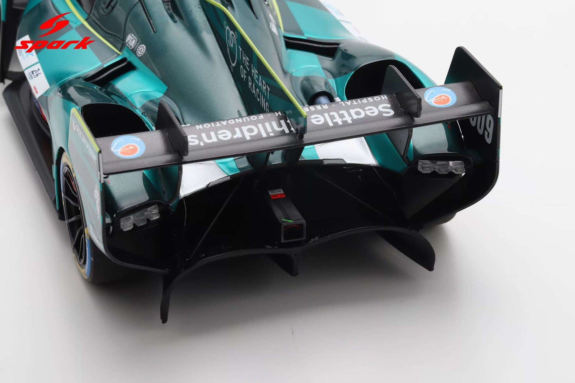 Spark-Model Aston Martin Valkyrie #009 Thor Team 24hr Le Mans 2025 Green 1:18 Cartsfy Inc.
