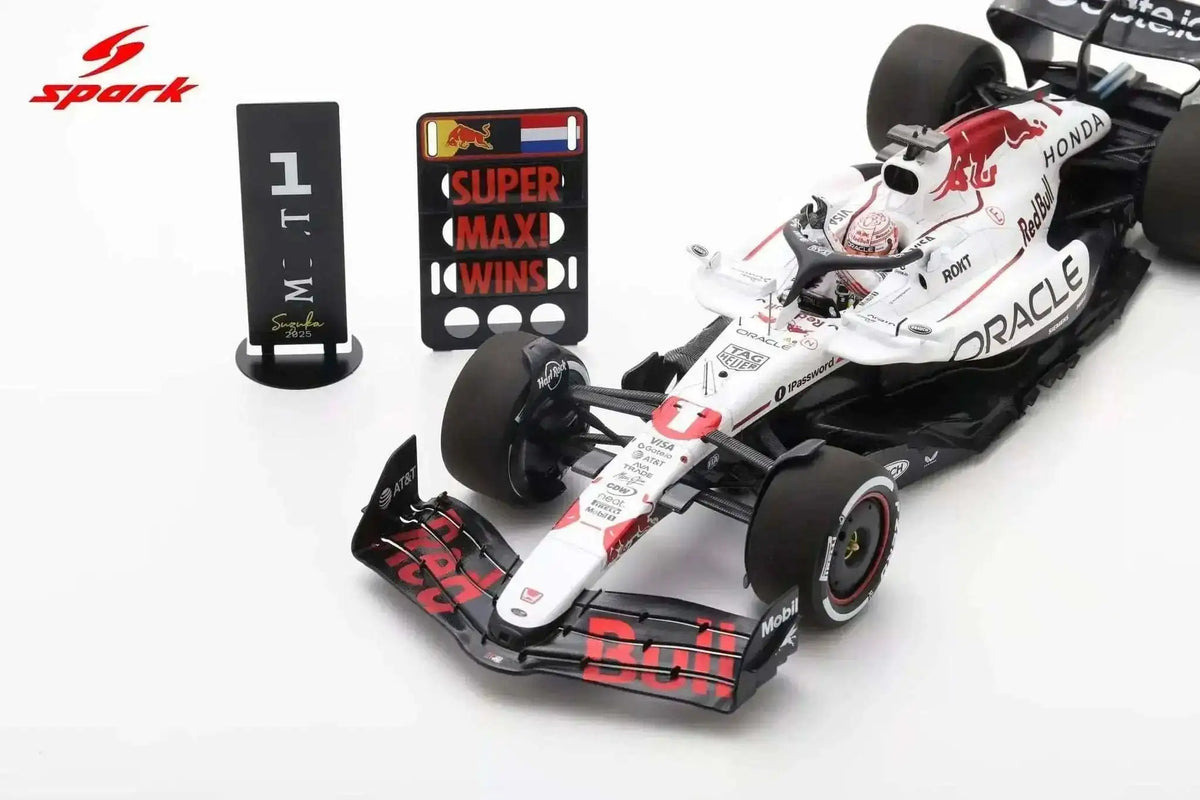 Spark-Model F1 RB21 Team Oracle Red Bull Racing #1 Winner Japan GP 2025 (Verstappen) 1:18 WITH DISPLAY Cartsfy Inc.