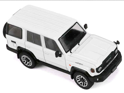 Toyota Land Cruiser (J76) RHD (Right Hand Drive) White 1/64 Diecast Model Car by GCD Cartsfy Inc.
