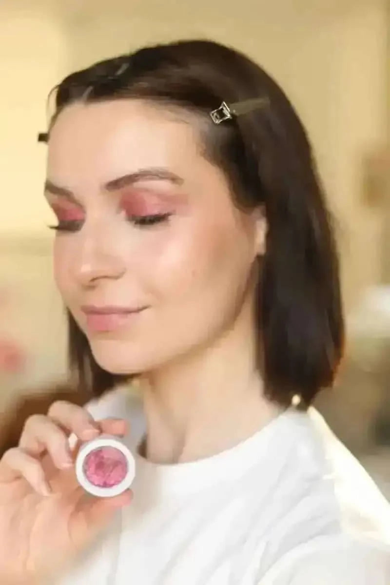 Velvet Glow Radiance Eyeshadow - Vegan, Gluten-Free, Nut-Free, Egg-Free Cartsfy Inc.