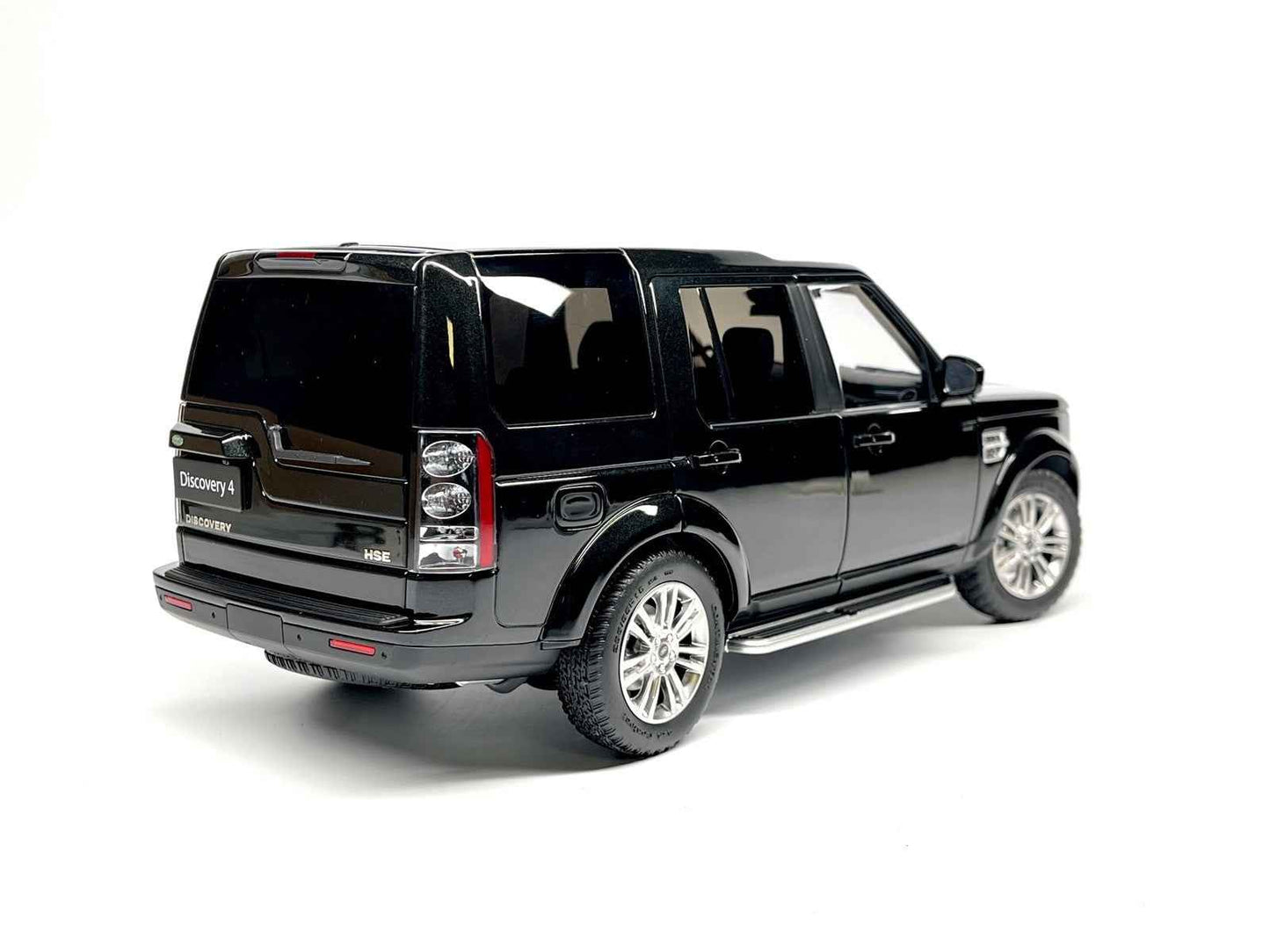 Whelart 2019 Land Rover Discovery 4 LR4 Black Metallic 1:18 Cartsfy Inc.