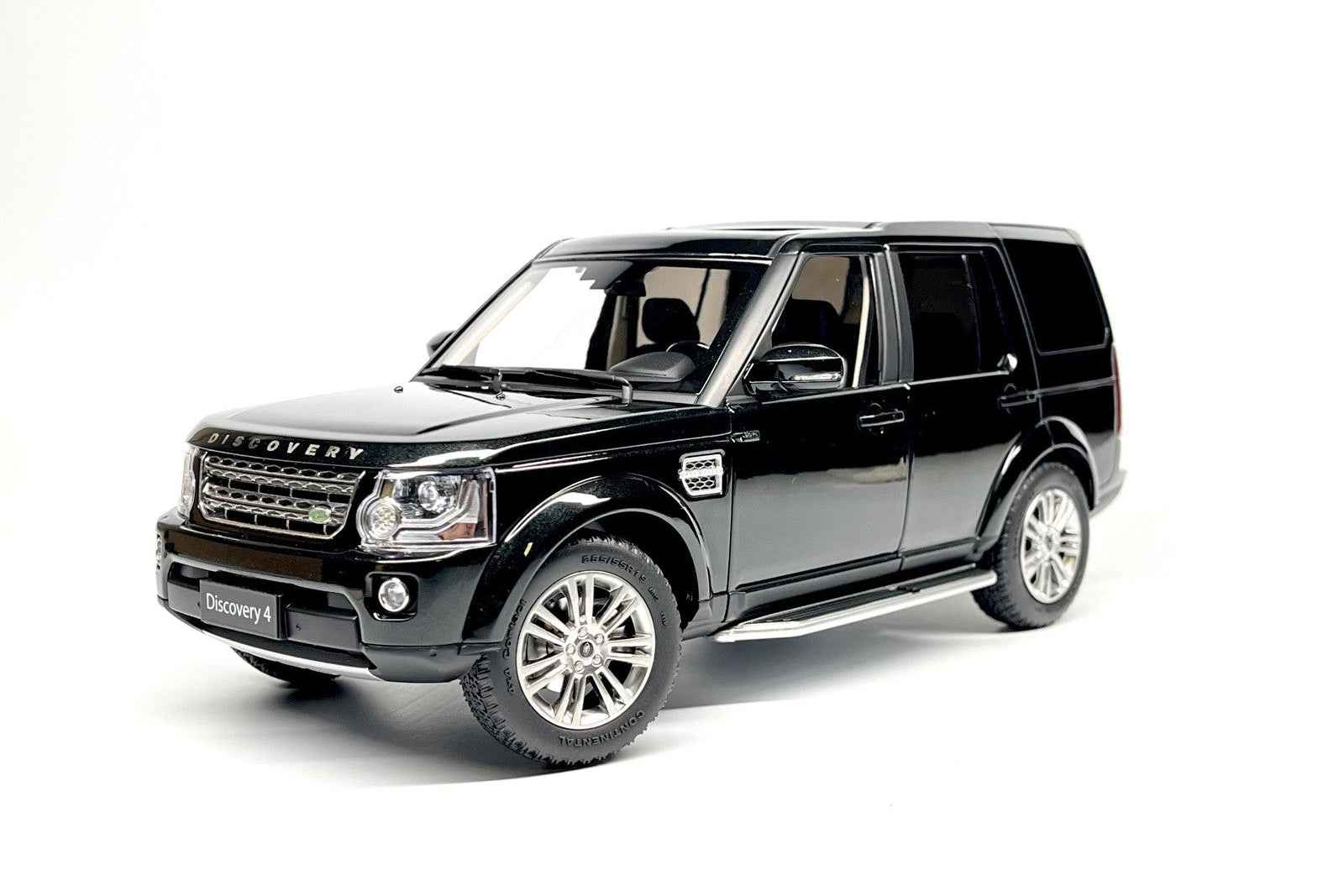 Whelart 2019 Land Rover Discovery 4 LR4 Black Metallic 1:18 Cartsfy Inc.